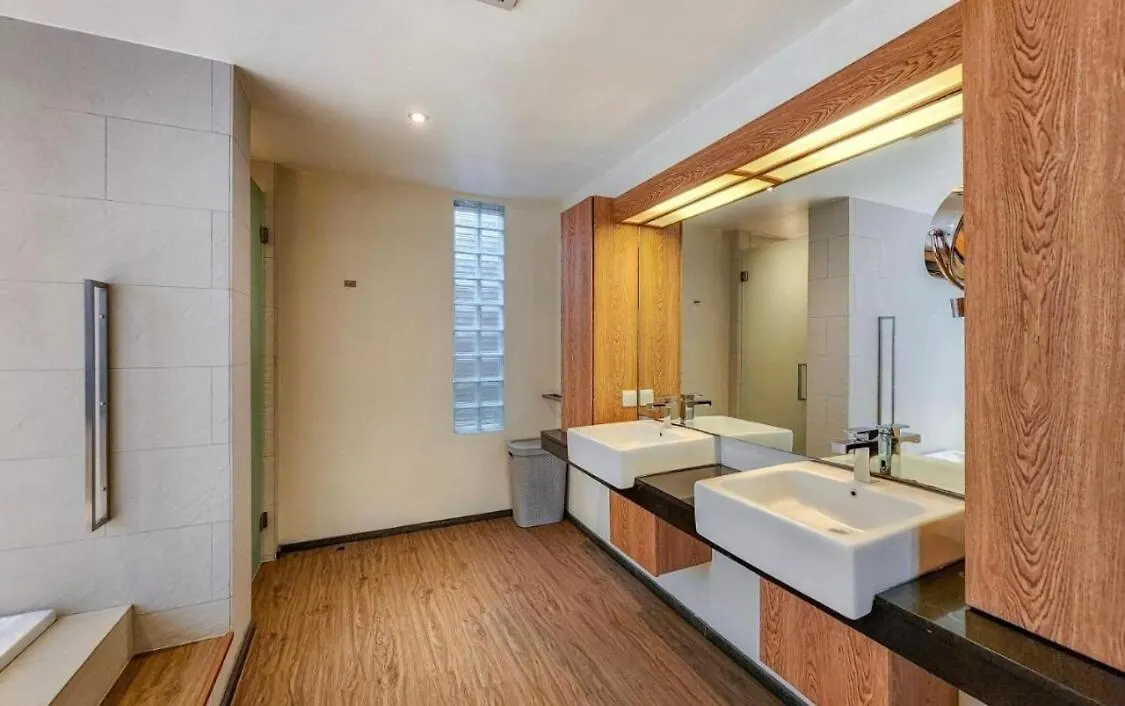 Viva Lavida 4 Bedroom Green Huge Vila Cyn Canggu  Canggu (Bali)