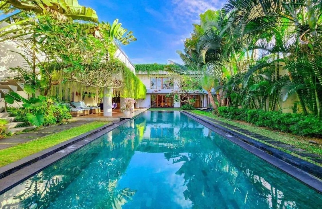 Viva Lavida 4 Bedroom Green Huge Vila Cyn Canggu  Canggu (Bali)